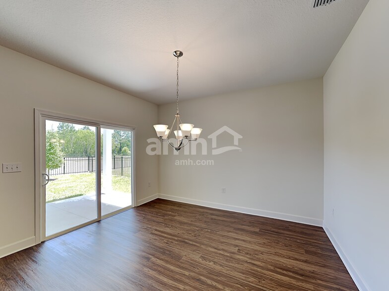 Building Photo - 5915 Hampton Creek Rd