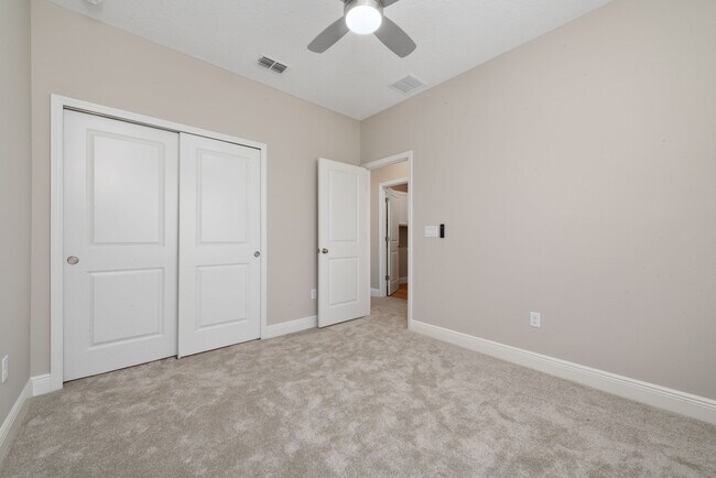 Building Photo - 6541 Rover Wy