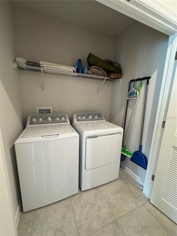 Building Photo - 1353 Tank Trl