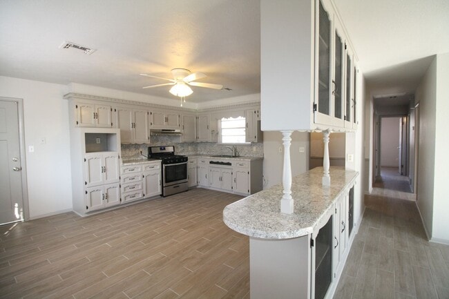 Building Photo - Adorable 3 bed in Midwest City