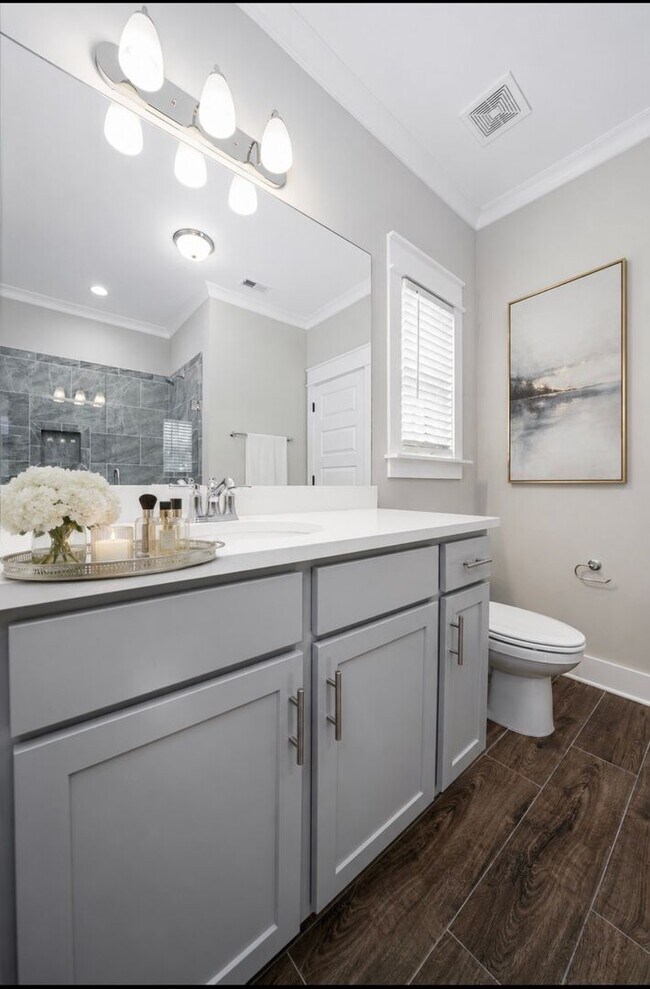 Building Photo - Beautiful home in prime Vestavia Hills location!