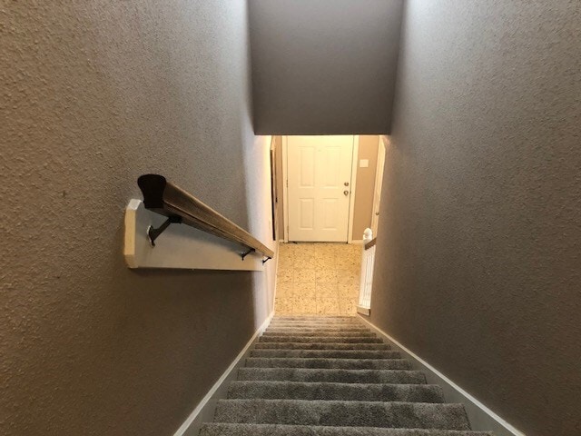 Building Photo - 7350 Kirby Dr