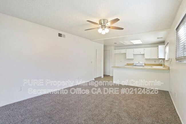 Building Photo - 6101 Tupelo Dr