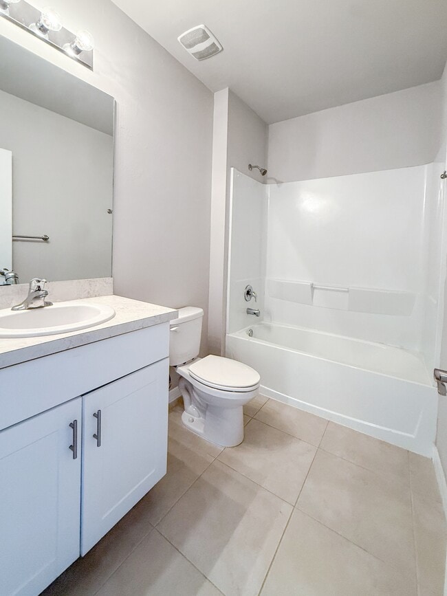 Building Photo - 8357 Matanzas Rd