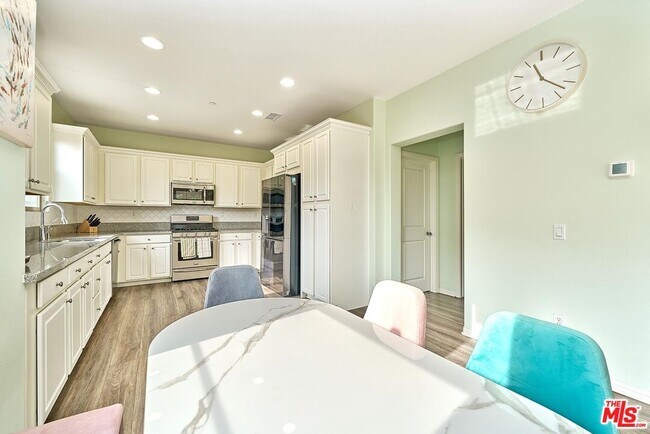 Building Photo - 11842 Nixon Ln