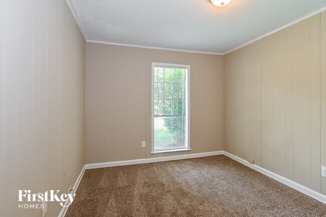 Building Photo - 3792 Caravel Dr