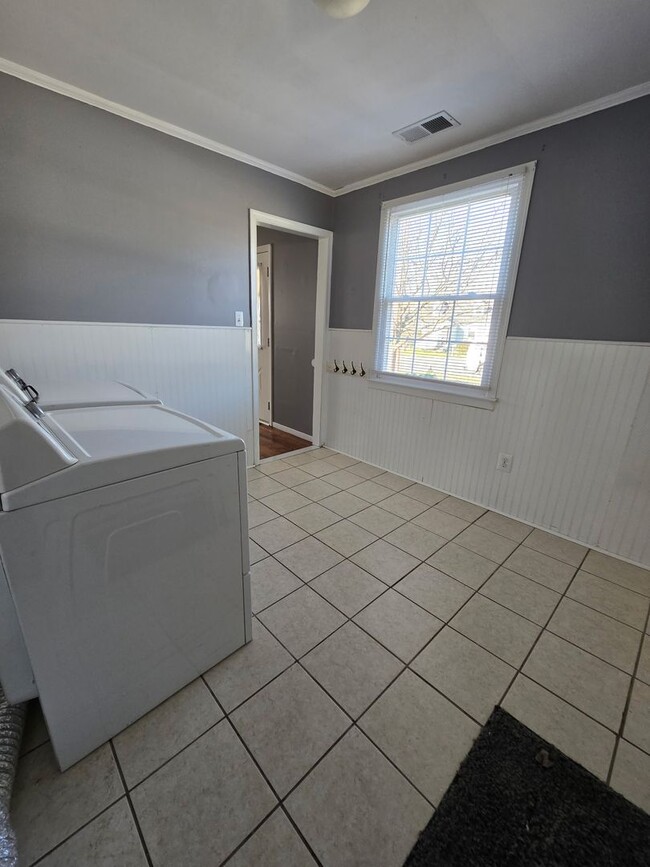 Building Photo - Charming 3 Bed / 1 Bath Cape Cod in Aberdeen, MD