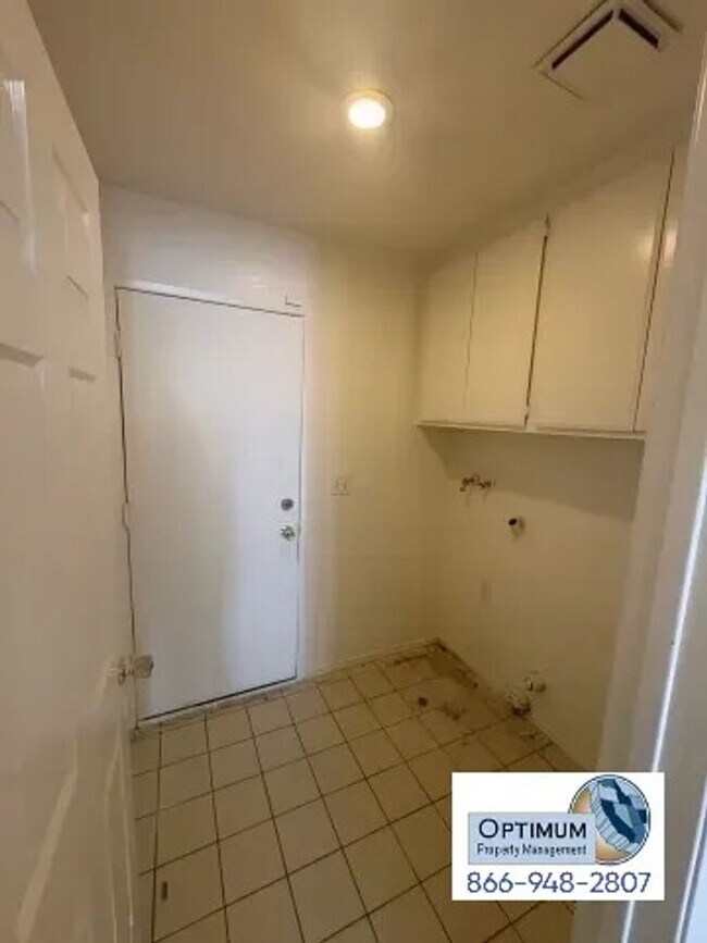 Building Photo - 17065 Grand Mammoth Pl