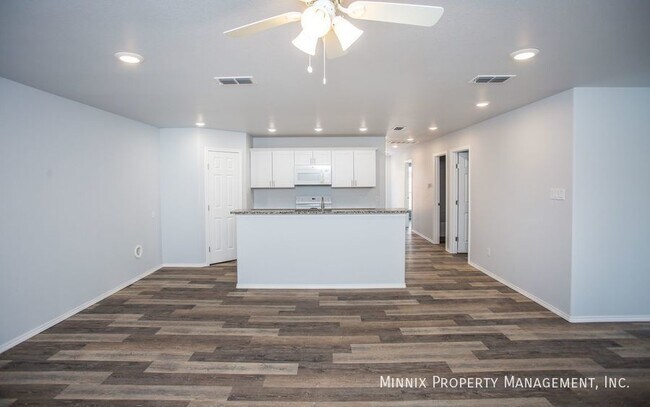 Building Photo - 5604 Jarvis St