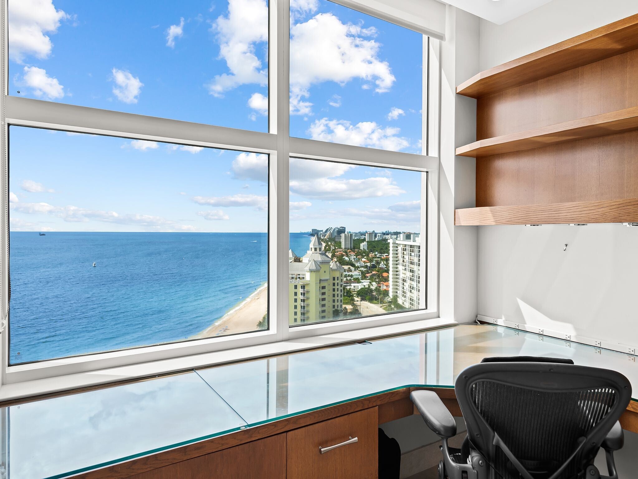Building Photo - 2110 N Ocean Blvd