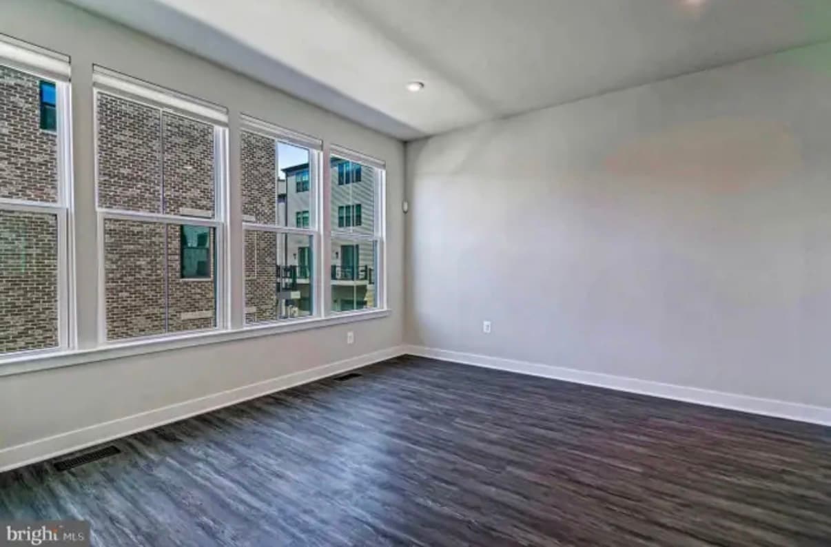 Building Photo - 2820 Arts Vista Blvd