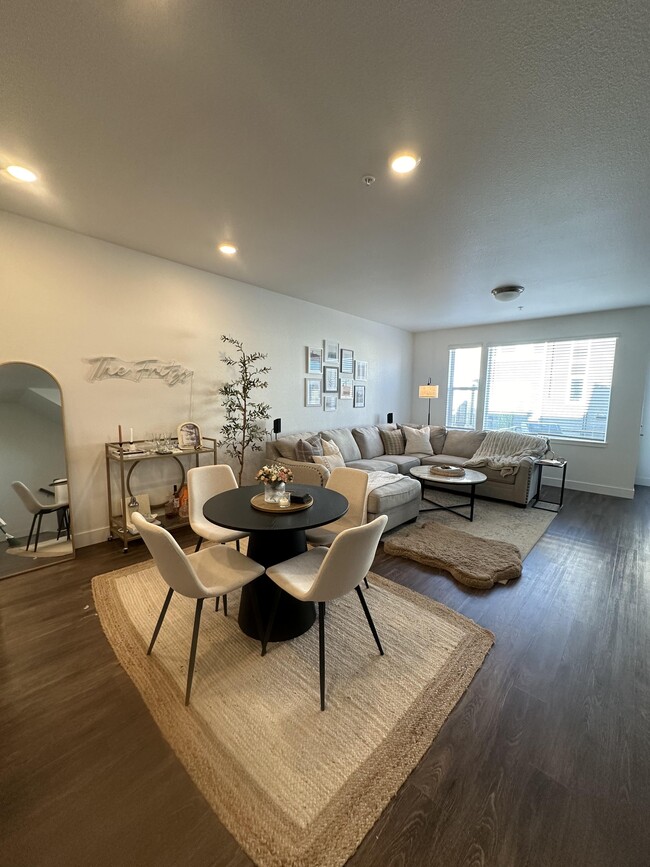 Dining Area - 2813 W 69th Ave