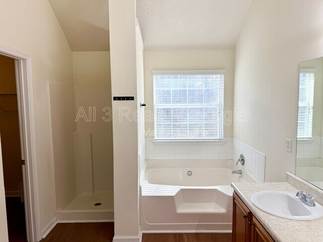 Building Photo - 1980 Sawgrass Dr