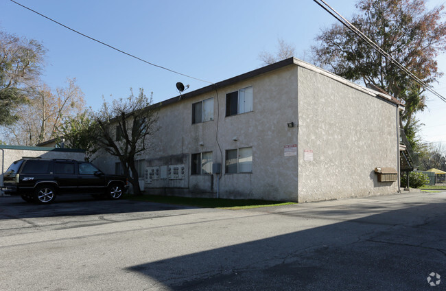 Building Photo - Casa De Vista
