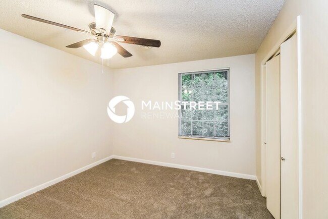 Building Photo - 3 Bedroom Pet-Friendly Home in ANTIOCH, TN...