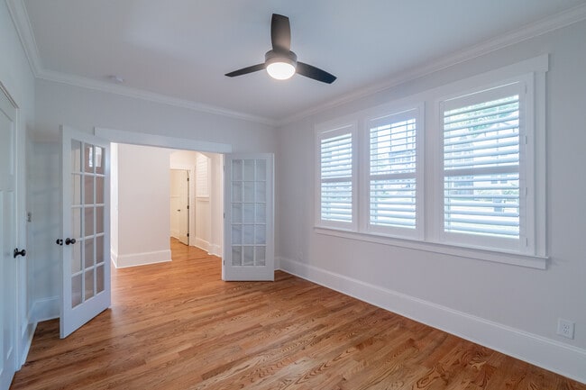 Building Photo - 1005 State St