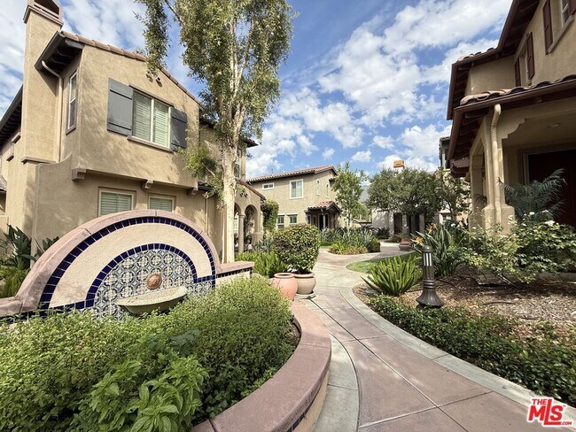 Building Photo - 1120 Columbia Trl