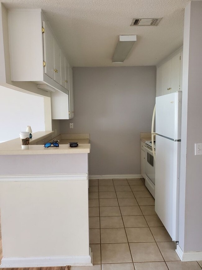 Building Photo - Dunwoody Subdivision!  Close to Ft. Novose...