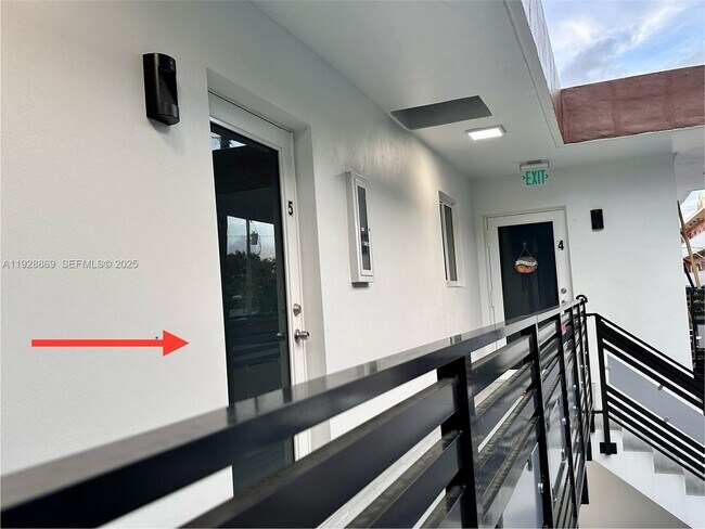 Building Photo - 1629 SW 3rd St