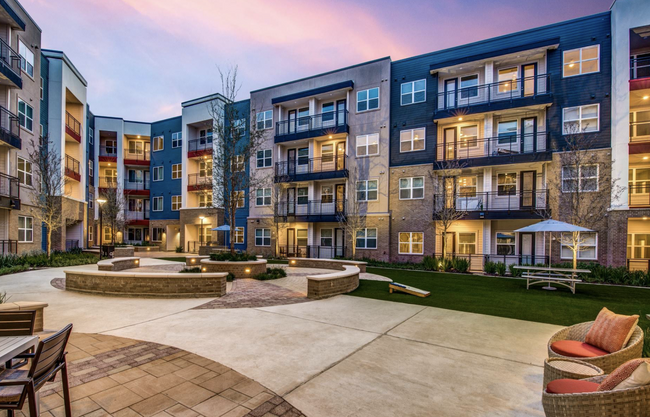 Building Photo - EAST Austin Riverside Drive