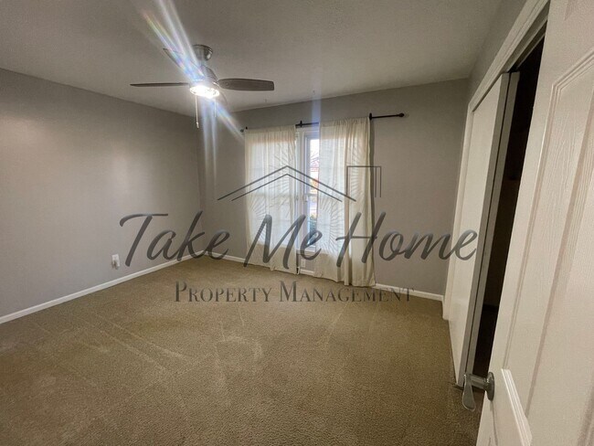 Building Photo - 3 Bedroom Basement Home in Kickapoo District!