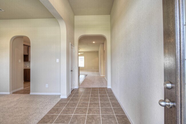 Building Photo - 21644 Lexor Dr