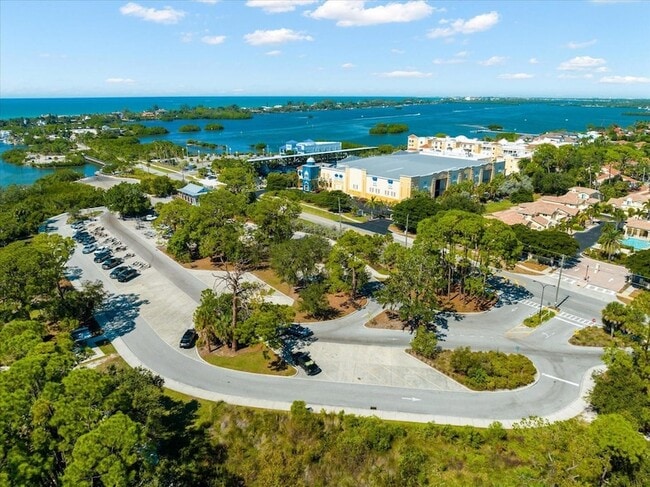 Building Photo - 14041 Bellagio Way