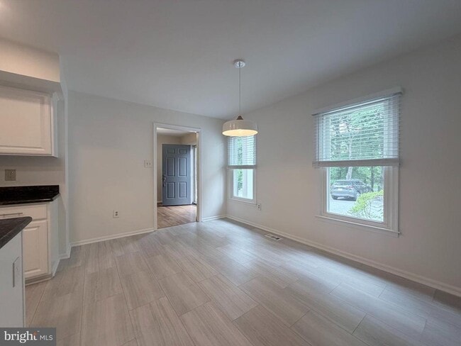 Building Photo - 7418 Crestberry Ln