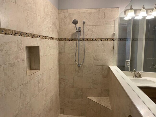 Building Photo - 25 Smiling Fish Ln