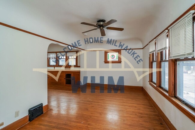 Building Photo - 1603 E Hampshire St