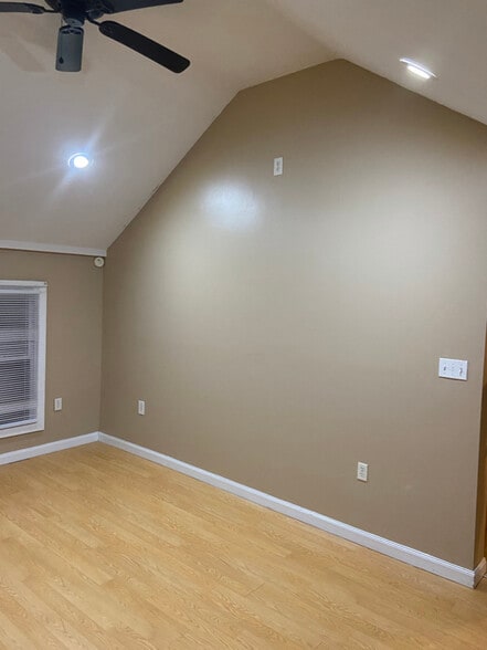 Building Photo - 1611 Electric St