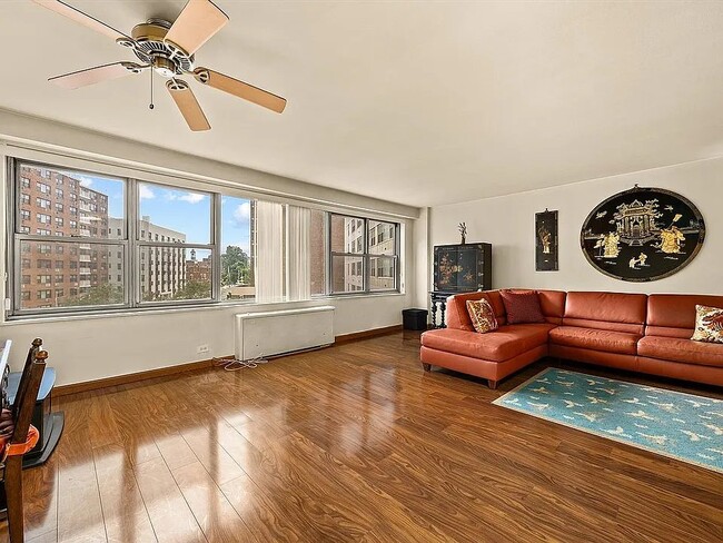 Building Photo - 125-10 Queens Blvd