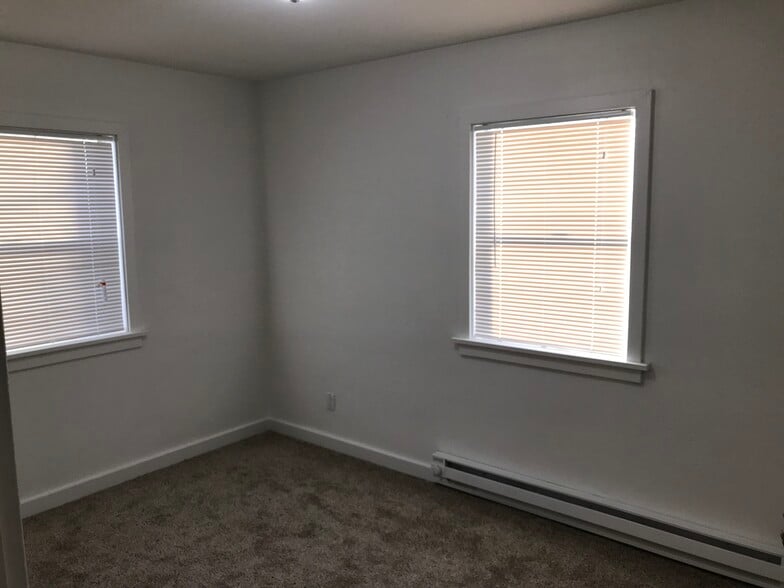 Bedroom 2 - 4937 Road I.8 NE