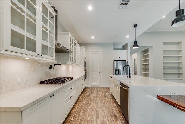 Building Photo - 25126 Scarlett Manor Ct