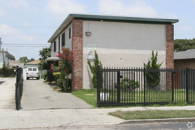 Building Photo - Windward Apartment Project