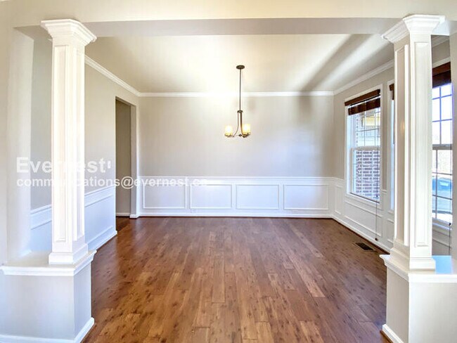 Building Photo - 99 Coachman Cir