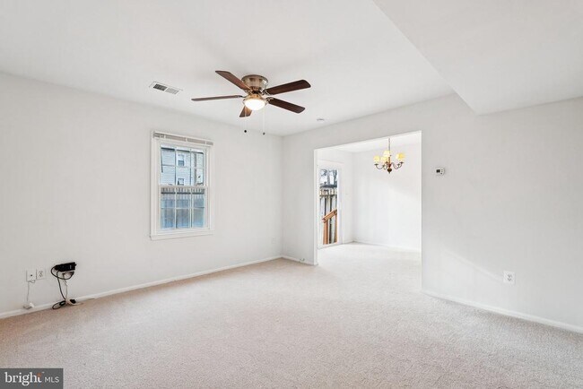 Building Photo - 5450 Lighthouse Ln