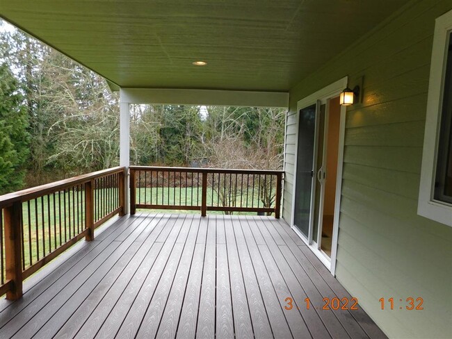 Building Photo - Single Family Home located in a quiet, pea...