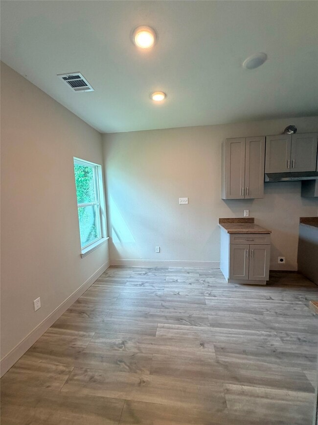 Building Photo - 130 Flamingo Bight S