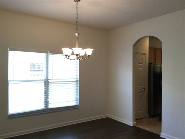 Building Photo - 10546 Willow Ridge Loop
