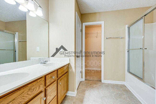 Building Photo - 1418 Owasa Trail