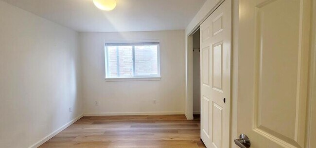 Building Photo - 2012 Minor Ave E