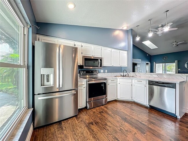 Building Photo - 4942 Eden View Ct