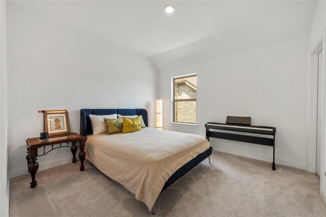 Building Photo - 6605 Apache Plum Ln
