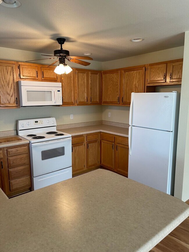Building Photo - 16858 Hurricane Ln