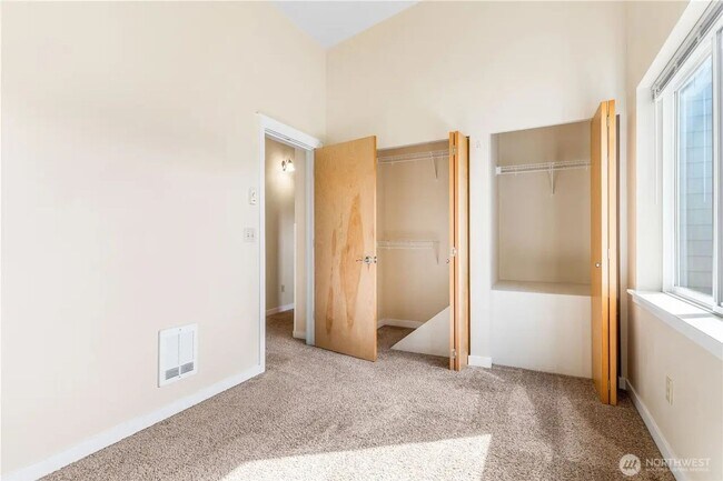 Building Photo - Lynden houses LLC - Cedar Street