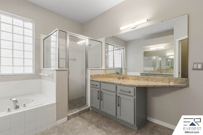 Building Photo - 60 Brigadoon Ln