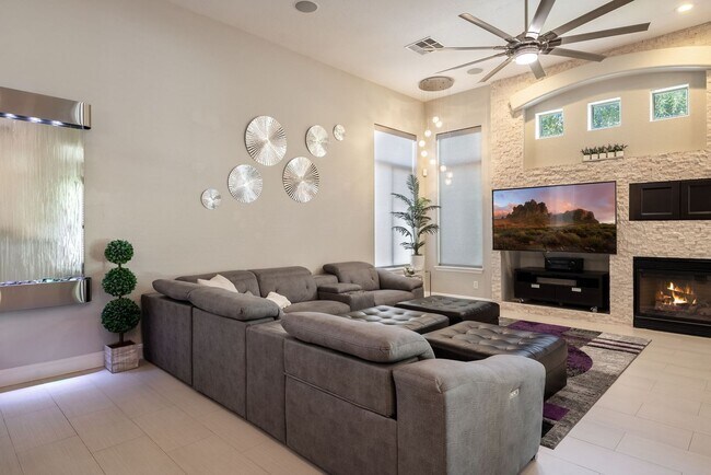 Building Photo - Stunning UPGRADED Furnished Home in Chandler!!!