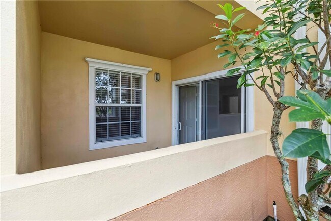 Building Photo - 1125 Villagio Cir