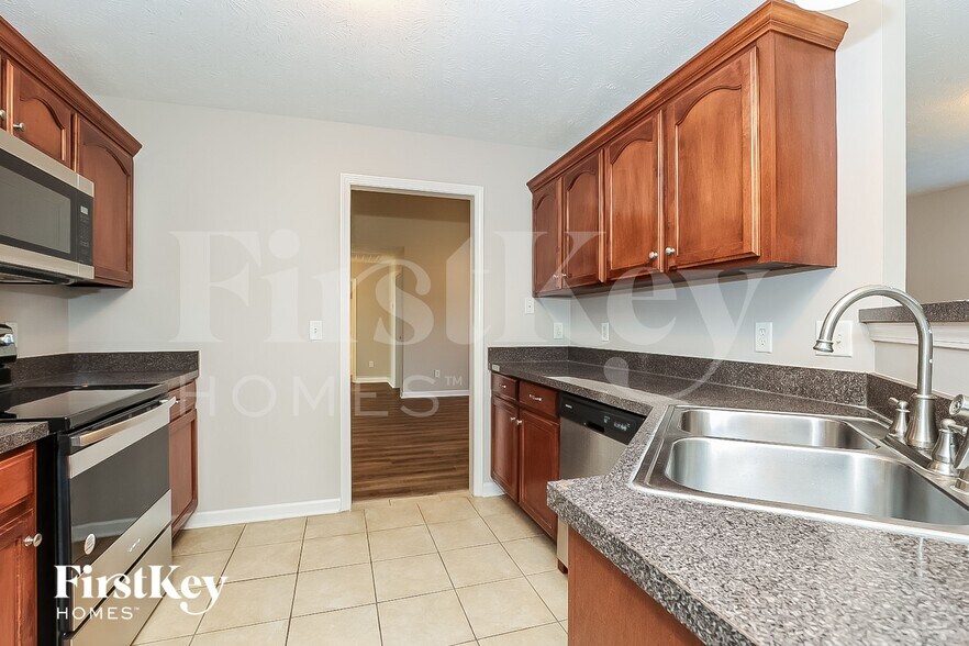 Building Photo - 8117 Bostic Dr